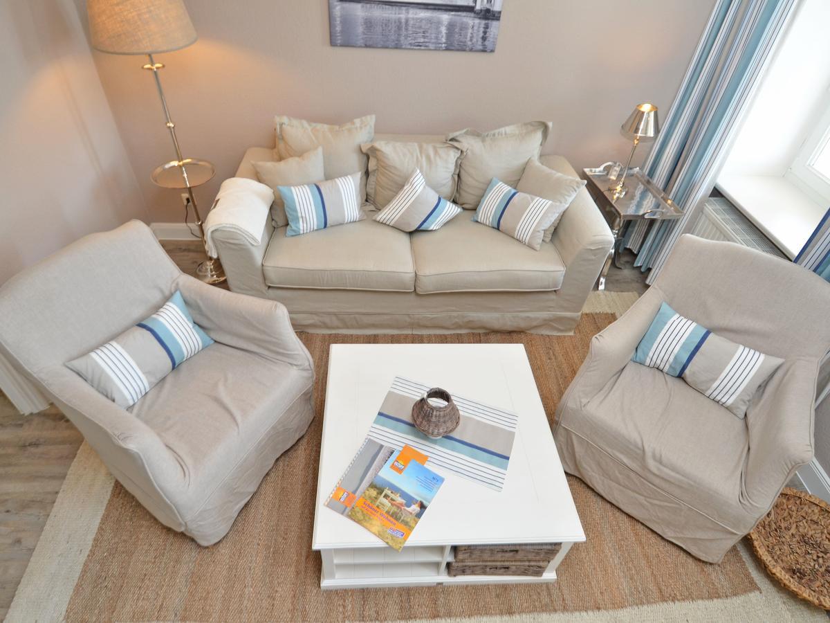 Apartment mit Balkon